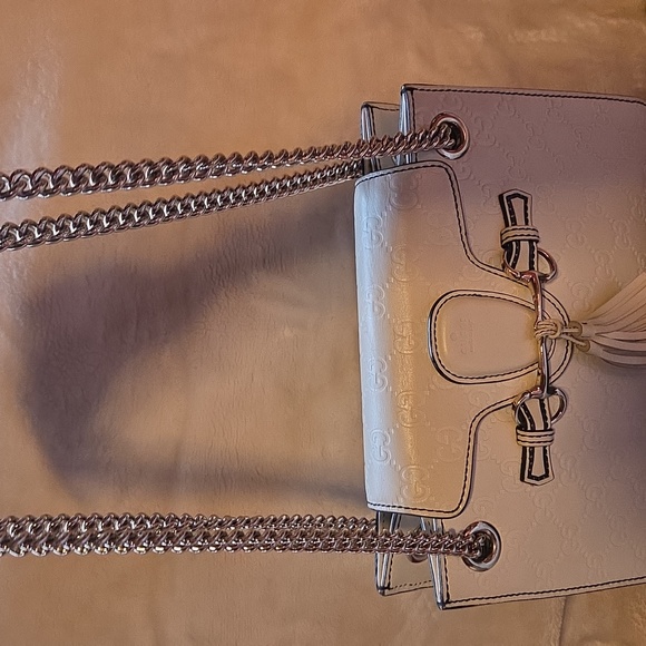 Gucci‎ Silvie White Shoulder Bag with Silver Accents - Picture 4 of 10